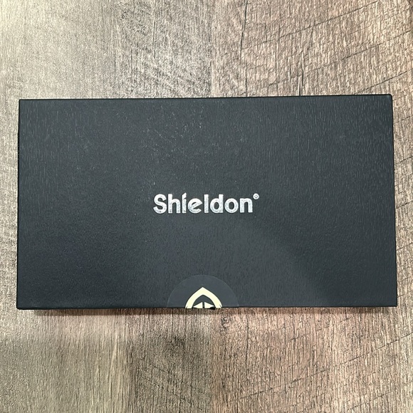 SHIELDON Leather Case for iPhone 14 Plus - Picture 9 of 10